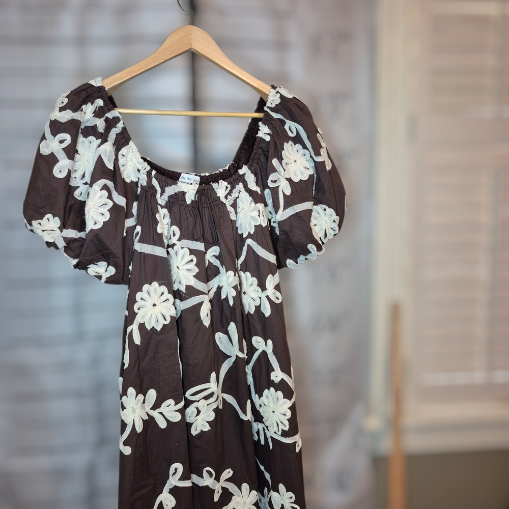 Women’s Brown Maxi Dress with White Floral Embroidery - Picture 3 of 6